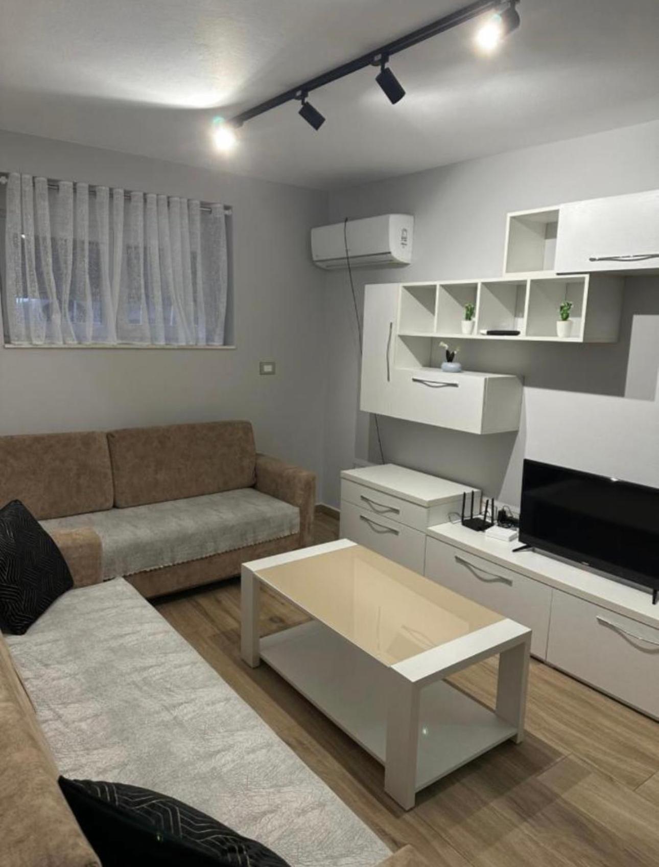 Lovely One Bedroom Flat In * Durres